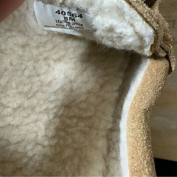 Minnetonka Tan Suede Moccasin Slippers Women’s Size 8 - Picture 8 of 9